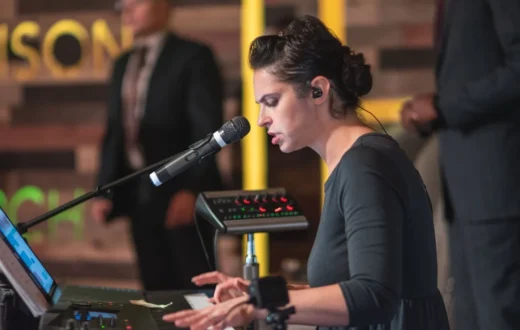 Momen menghebohkan di panggung penghargaan musik
