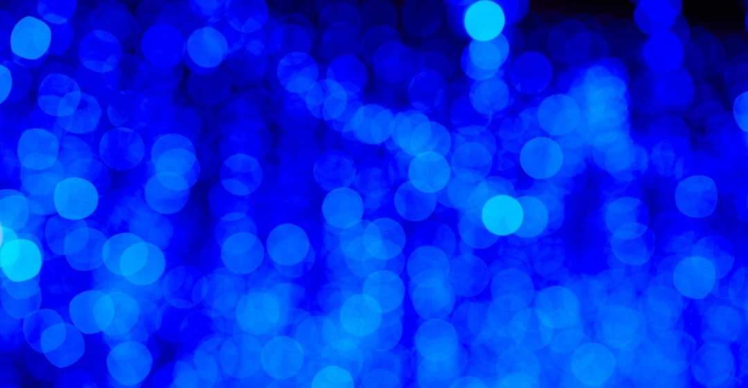 Blue light danger pada kulit dan mata