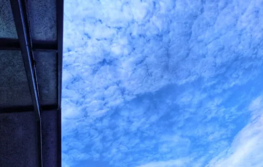 Mengapa langit berwarna biru? Penjelasan ilmiah