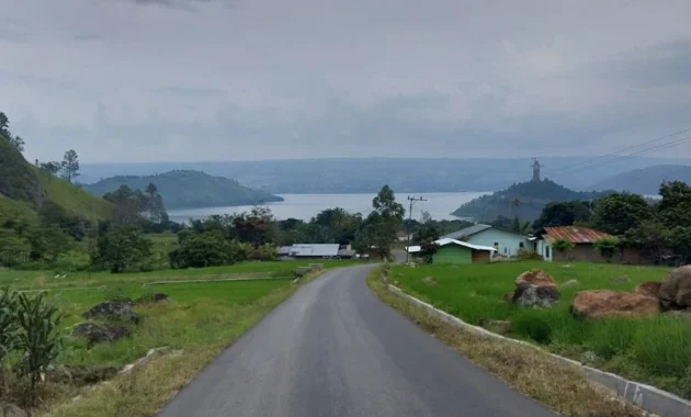 Keindahan desa di atas awan yang menakjubkan
