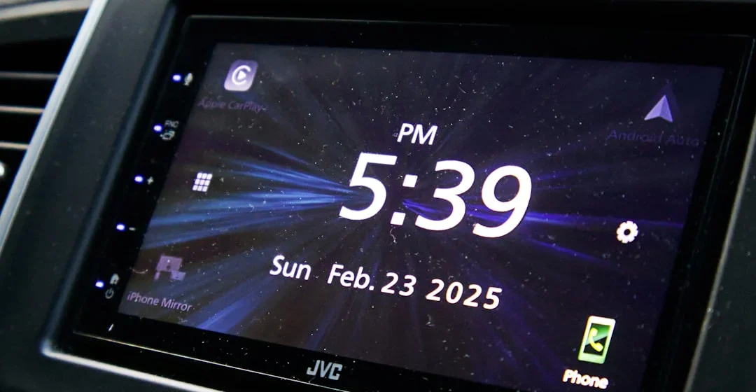 Perbedaan panel layar gadget IPS LCD, OLED, dan AMOLED