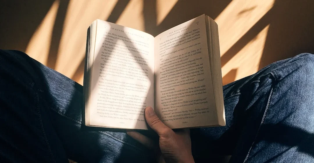 Kebiasaan membaca buku yang mengubah cara pandang dunia