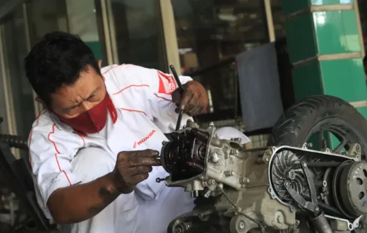 Tips merawat mobil yang jarang dipakai agar mesin tetap sehat