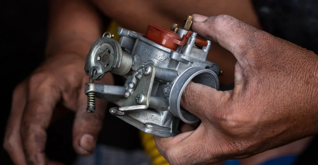 Pembersihan karburator throttle body mobil